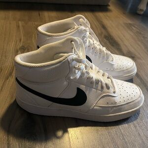 Nike Men's Court Vision Mid